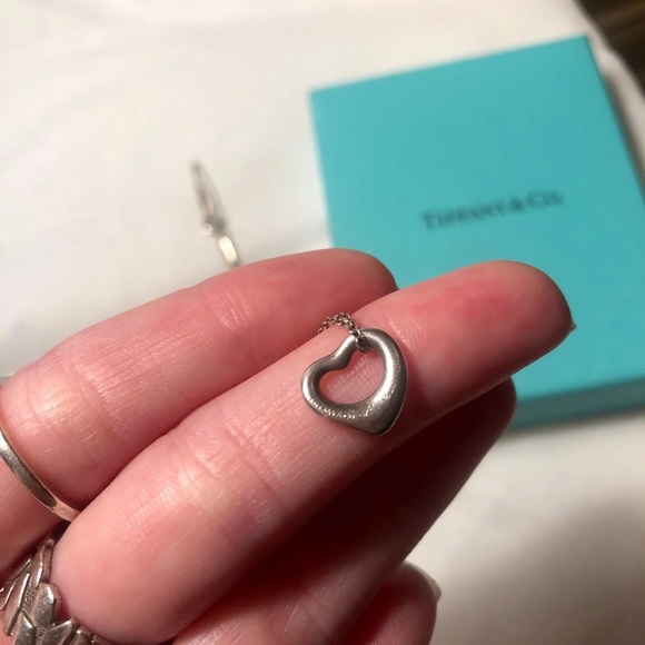 Tiffany & Co. silver open heart necklace - Picture 4 of 4